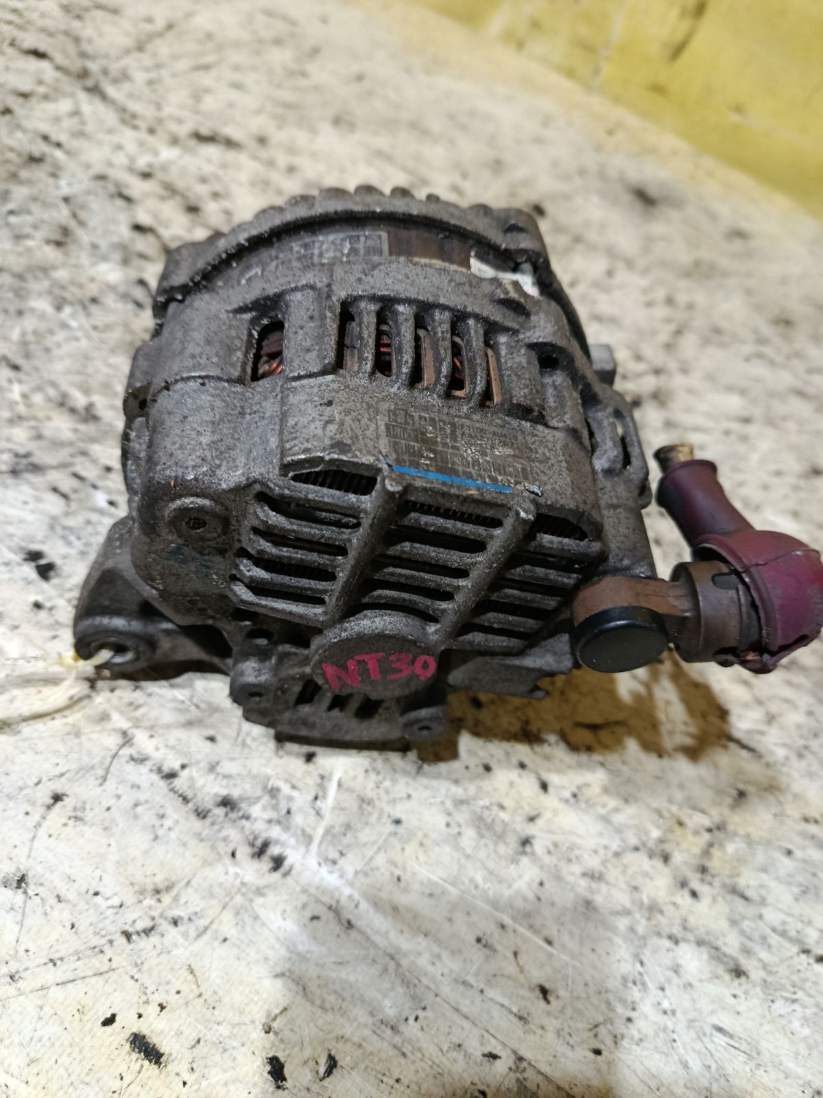 Генератор 23100-2YA00 на Nissan X-Trail NT30 QR20DE Фото 2