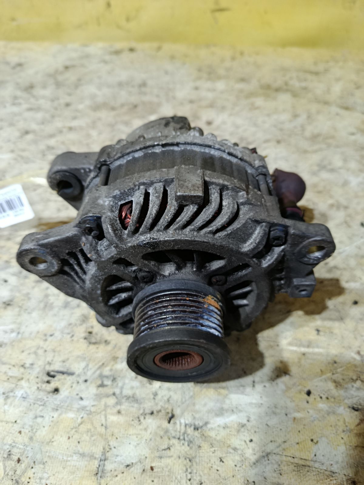 Генератор 23100-2YA00 на Nissan X-Trail NT30 QR20DE Фото 1