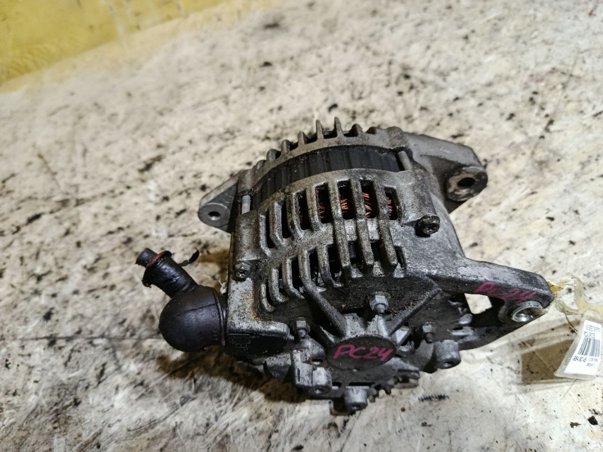 Генератор 23100-4N010 на Nissan Serena PC24 SR20DE Фото 3