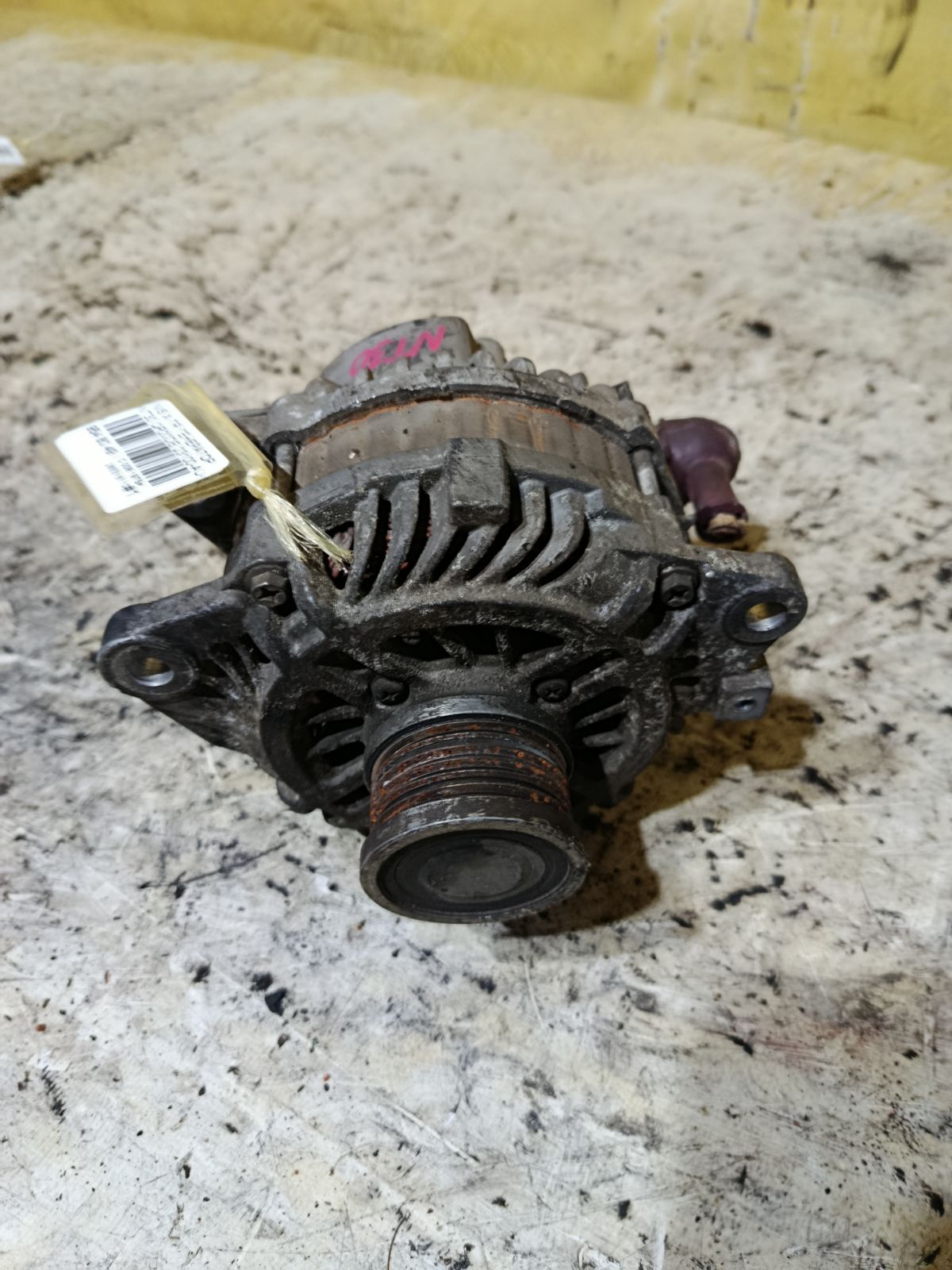 Генератор 23100-AU410 на Nissan X-Trail NT30 QR20DE Фото 3