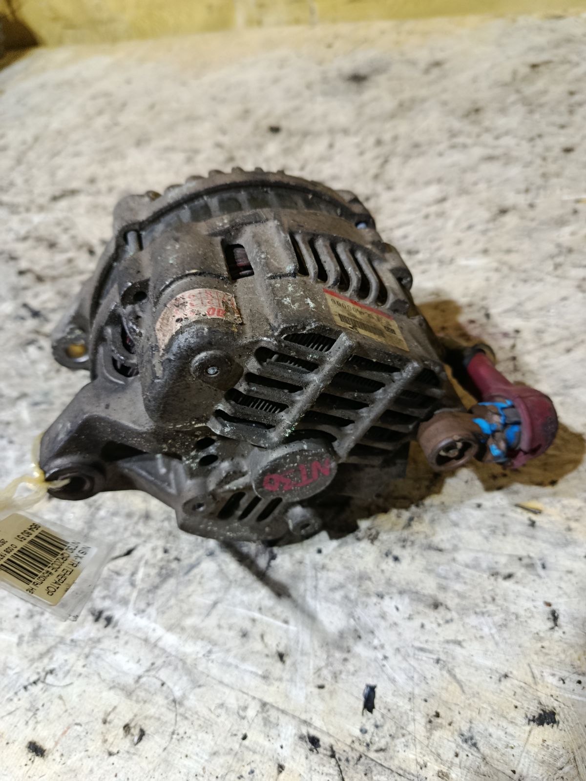 Генератор на Nissan X-Trail NT30 QR20DE Фото 3