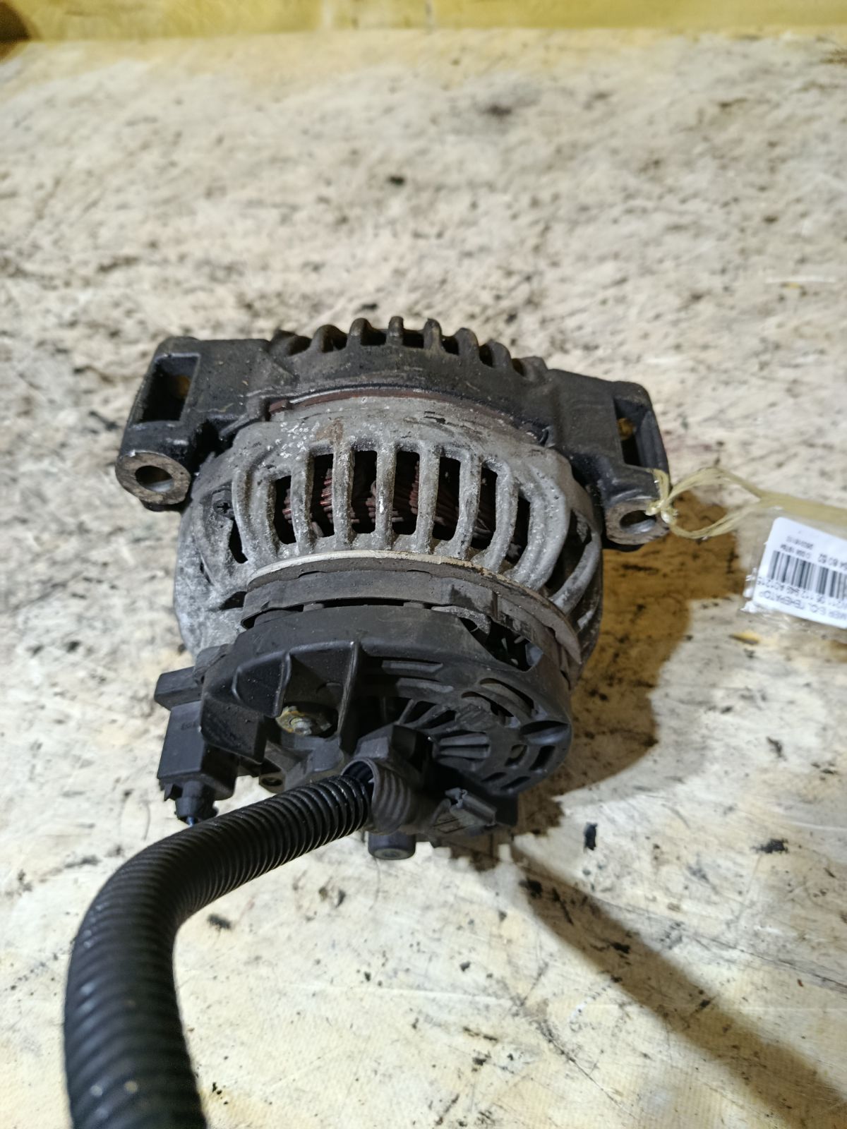 Генератор A0121541302, 0124615012 на Mercedes-Benz E-Class W211.065 112.949 Фото 3