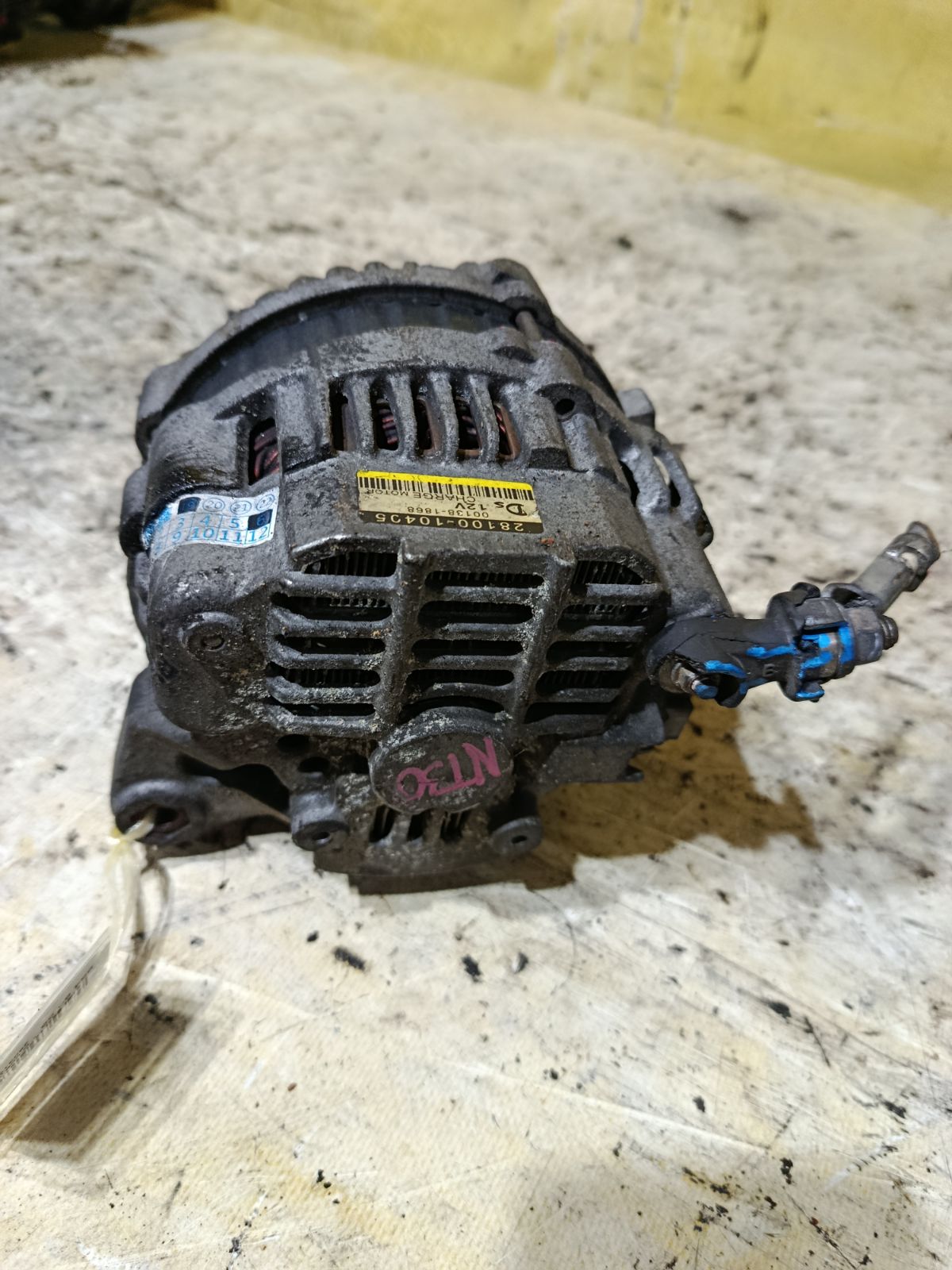 Генератор на Nissan X-Trail NT30 QR20DE Фото 2