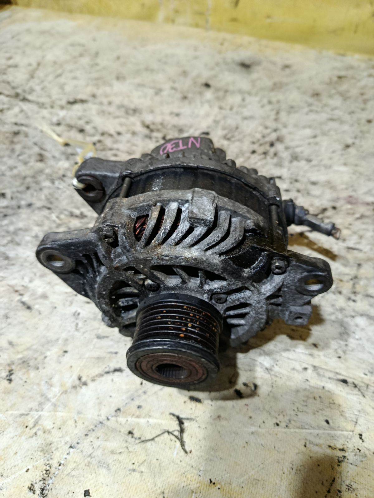 Генератор на Nissan X-Trail NT30 QR20DE Фото 4