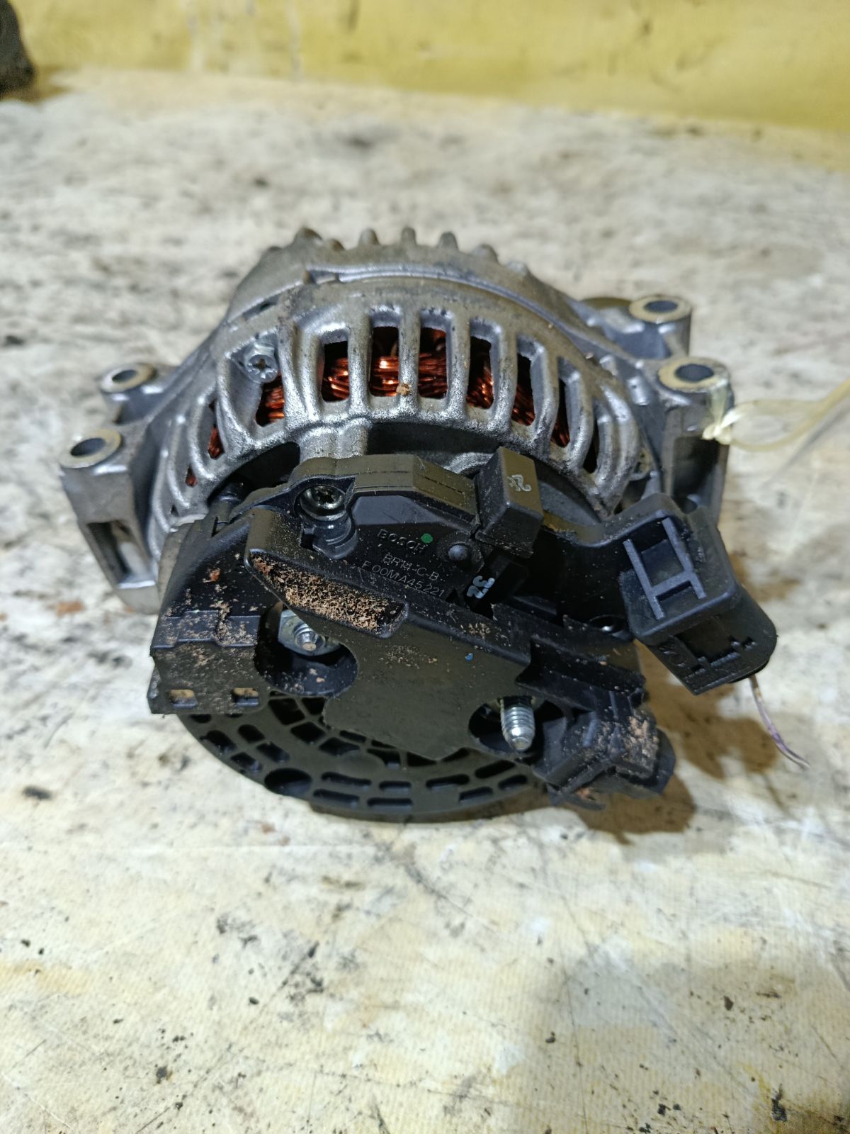 Генератор 0125711000, A0009060000, 12317533270 на Bmw 3-Series E90-PG51 N46N Фото 3