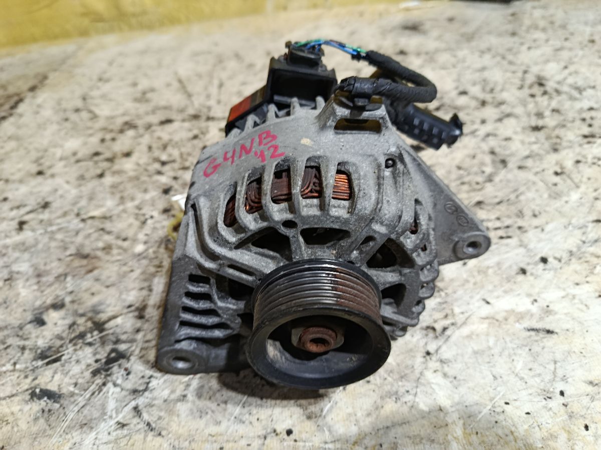 Генератор 37300-2E110, 2606292 на Hyundai Elantra MD G4NB Фото 1