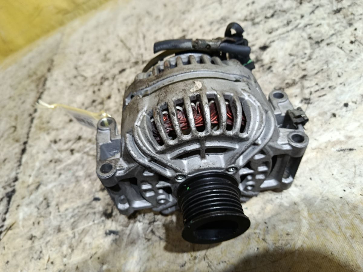 Генератор 1986A00872 на Mercedes-Benz C-Class W204.054 272.947 Фото 1