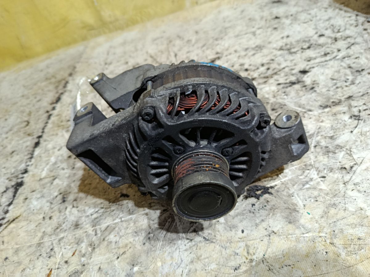 Генератор 3M5T-10300-VD на Ford Focus 2 Фото 1