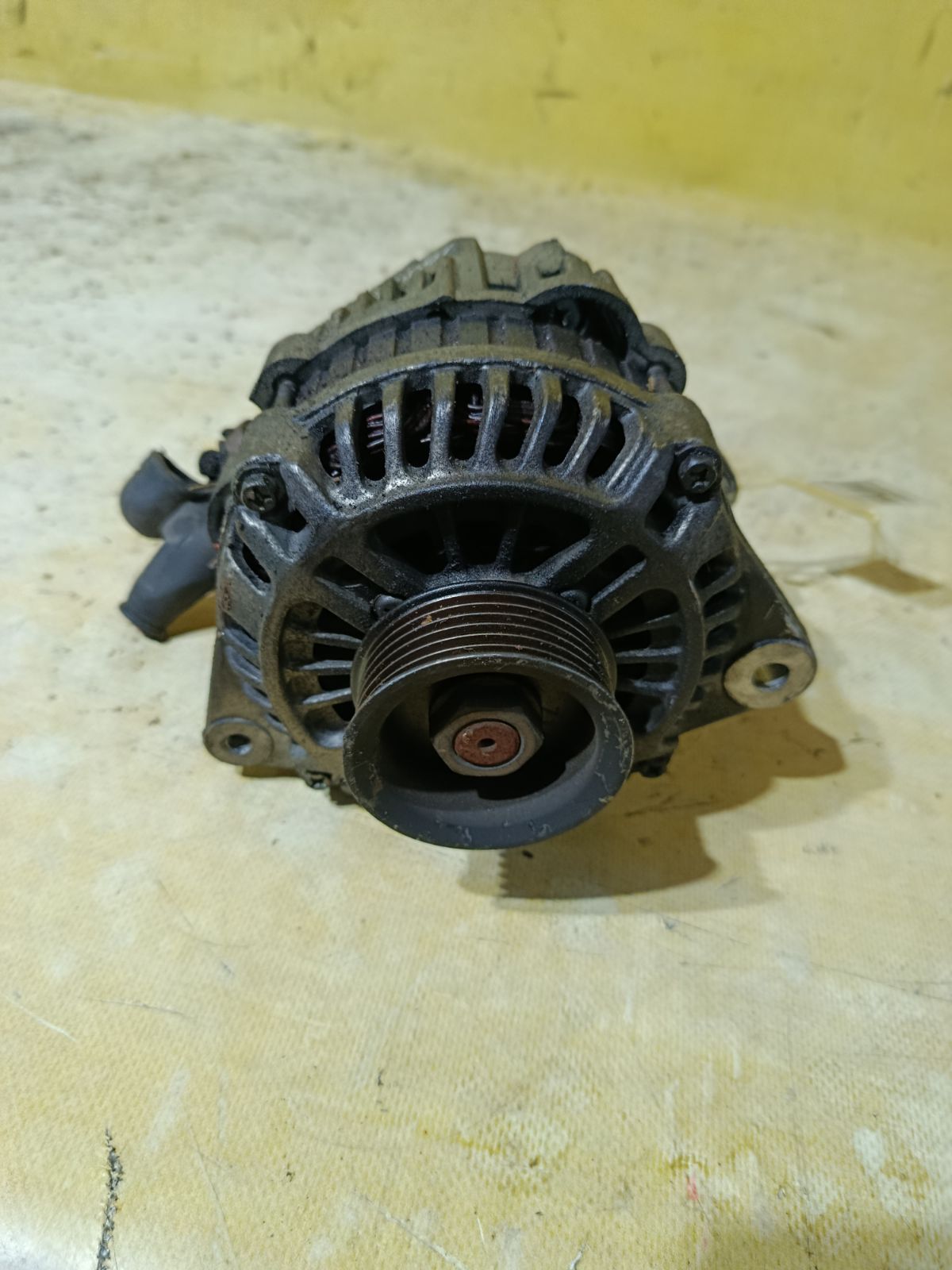 Генератор 23100 31U00, LC-008-0004 на Nissan Cefiro A32 VQ20DE Фото 4