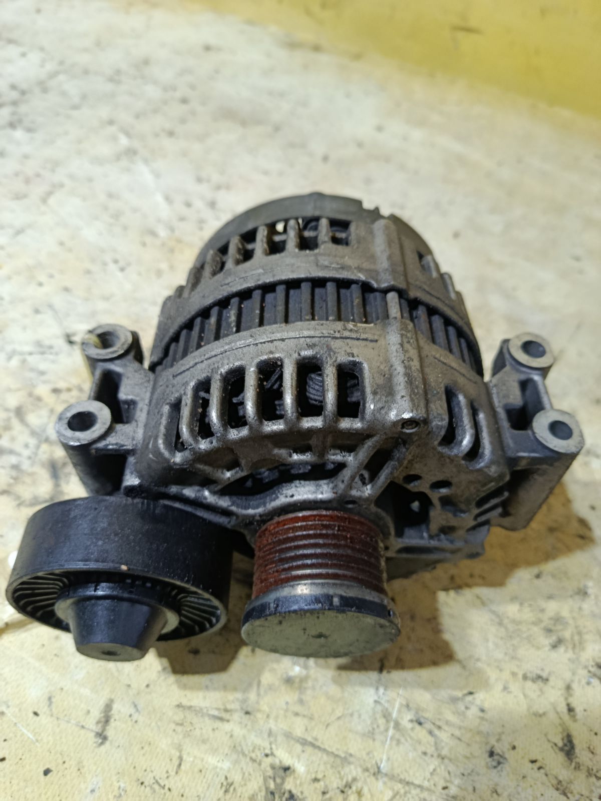 Генератор 755778905, 755821905, 0121715016 на Bmw 3-Series E92-WV13 N51 Фото 2