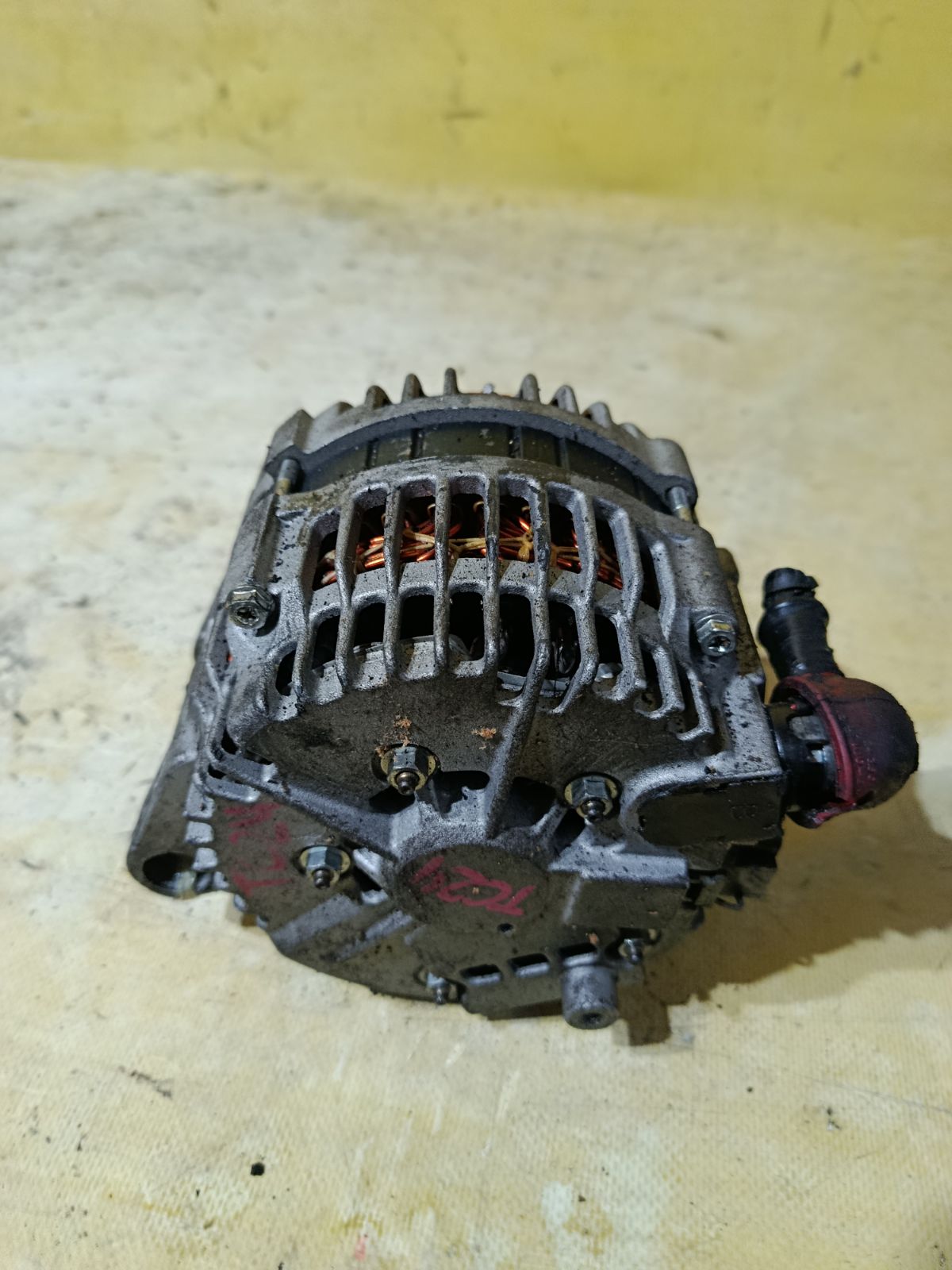 Генератор на Nissan Serena TC24 QR20DE Фото 4