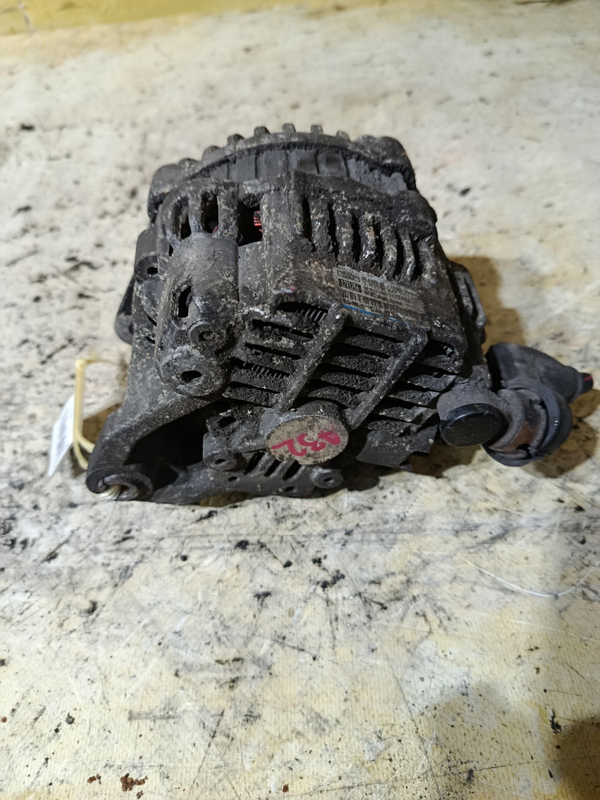 Генератор 23100-2Y005, 23100 31U00, LC-008-0004 на Nissan Cefiro A32 VQ20DE Фото 3