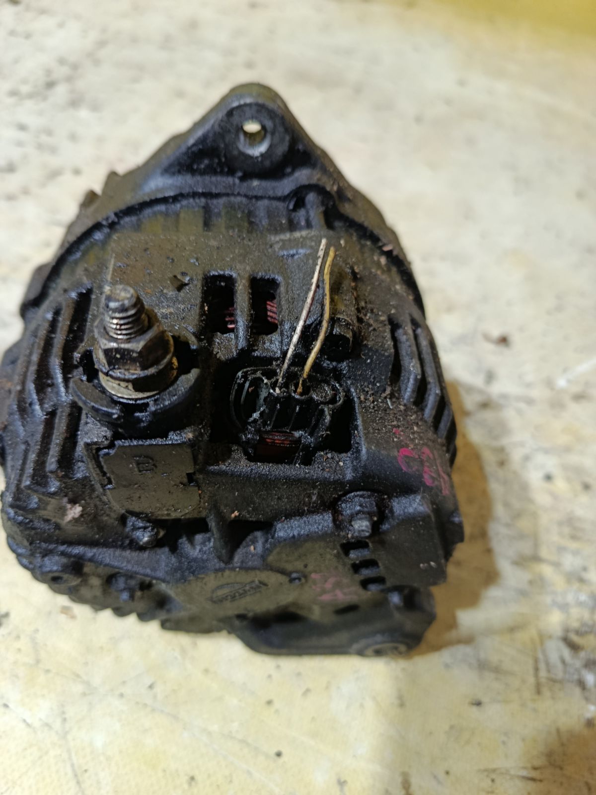 Генератор 23100 31U00, LC-008-0004 на Nissan Cefiro A32 VQ20DE Фото 4