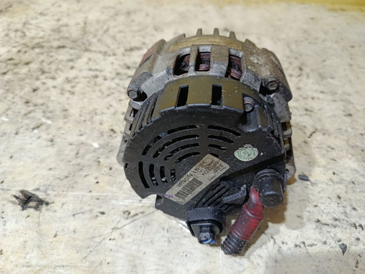 Генератор на Mercedes-Benz C-Class W203.065 112.961 Фото 2