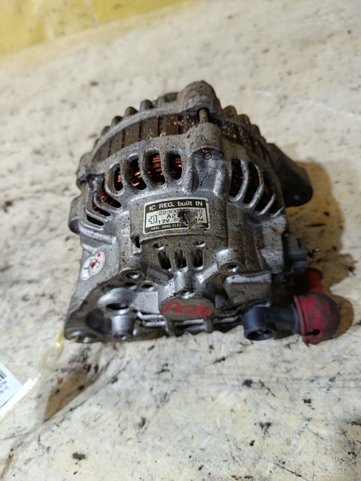 Генератор 23100-4N010 на Nissan Serena PC24 SR20DE Фото 3