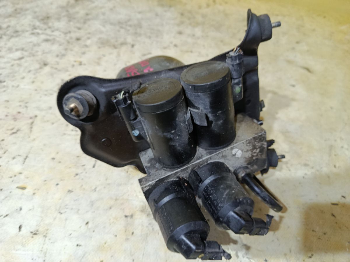 Компрессор подвески A2203200358, A2209970036, A2209970136, A2203270115 на Mercedes-Benz Cl-Class C215 Фото 5