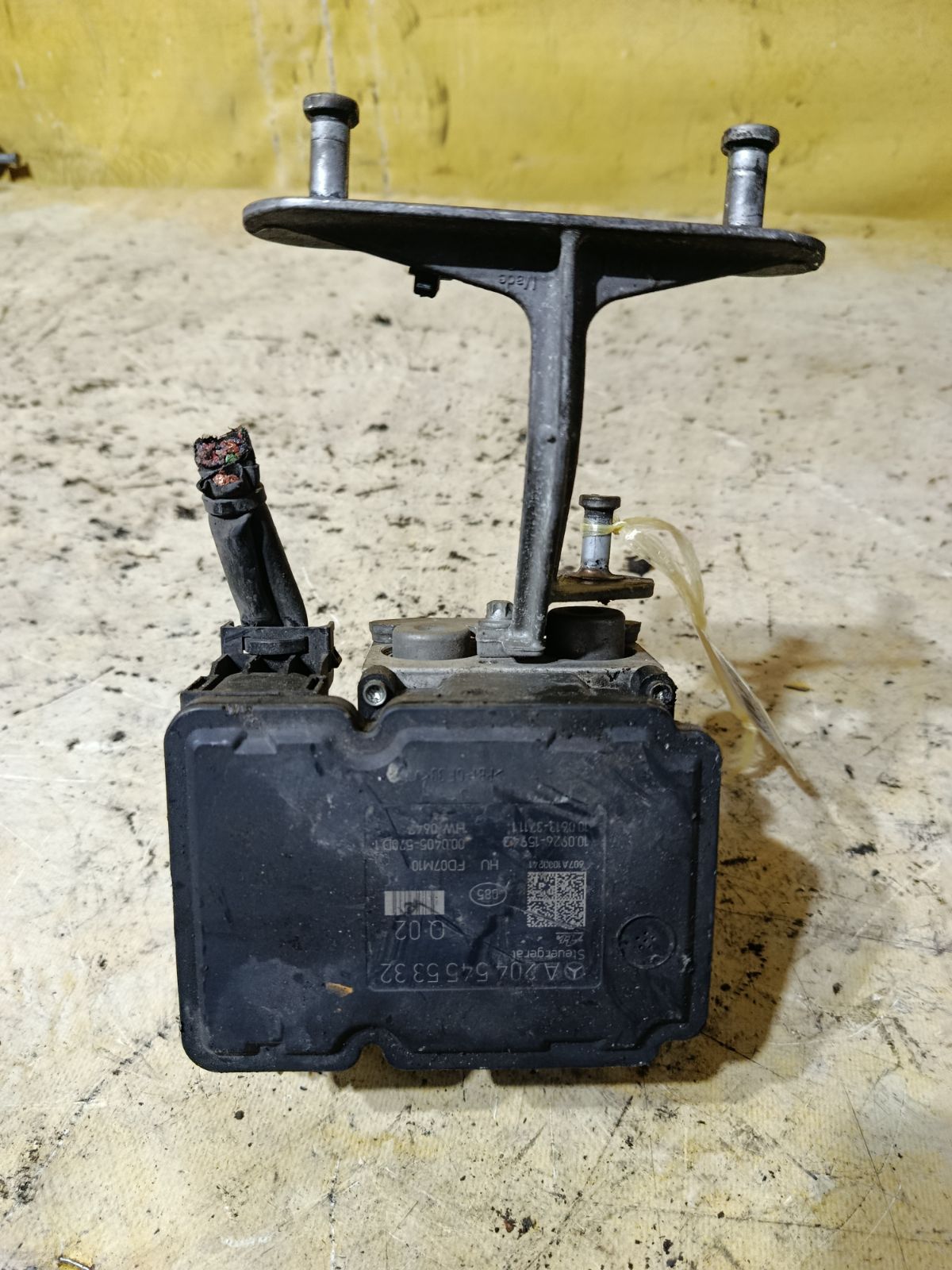 Блок ABS A2045455332, A2044312412 на Mercedes-Benz C-Class W204.054 272.947 Фото 2