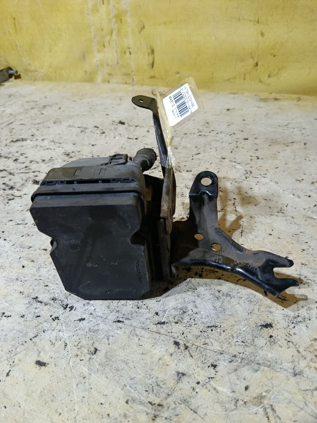 Блок ABS 47660-9Y000 на Nissan Teana J31 VQ23DE Фото 3