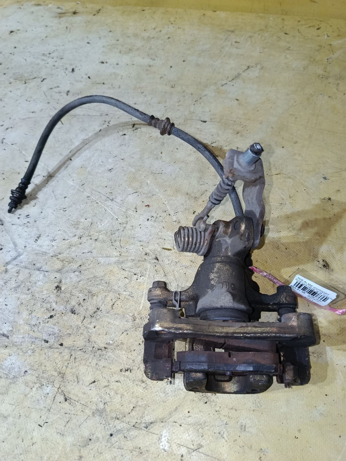 Суппорт на Nissan Almera N16 QG16DE Фото 2