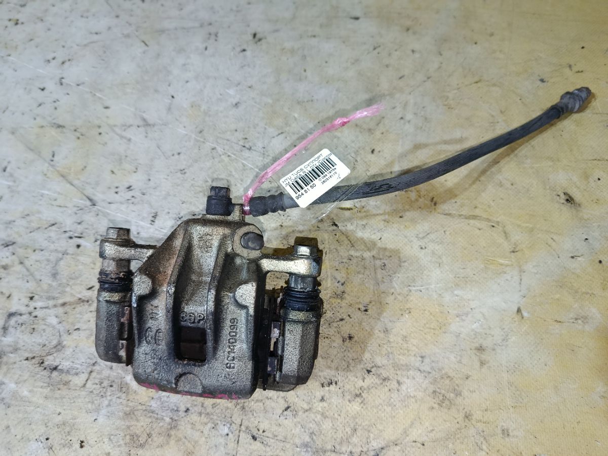 Суппорт на Hyundai Tucson 1 JM D4EA Фото 1