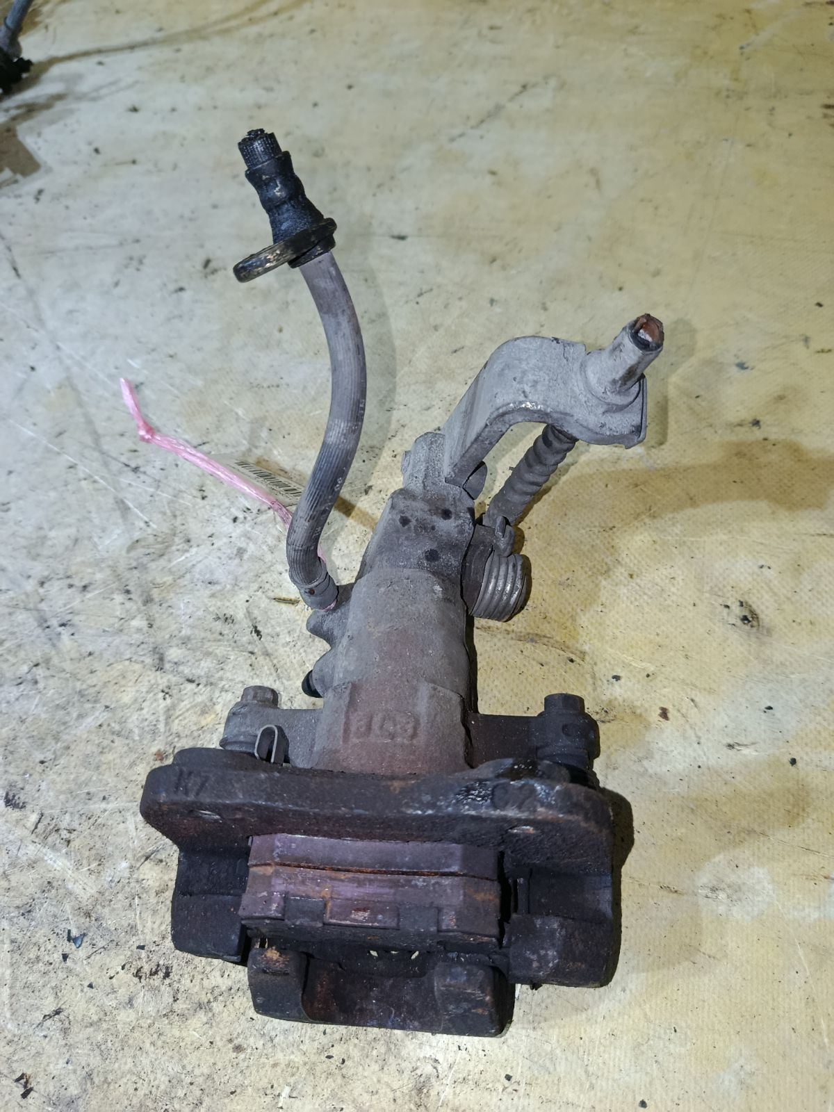 Суппорт на Honda Accord CF4 F20B Фото 2