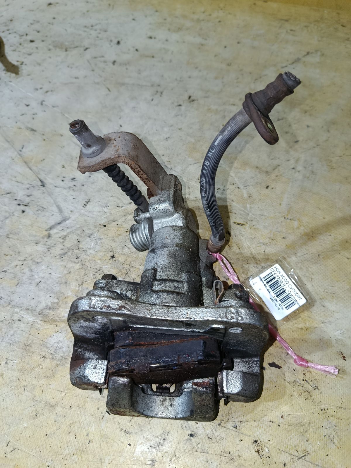 Суппорт на Honda Accord CF4 F20B Фото 2