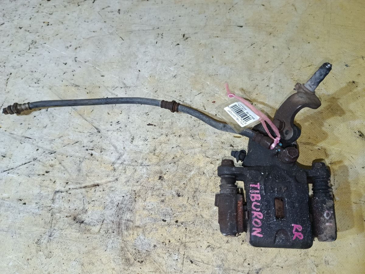 Суппорт на Hyundai Tiburon Фото 1