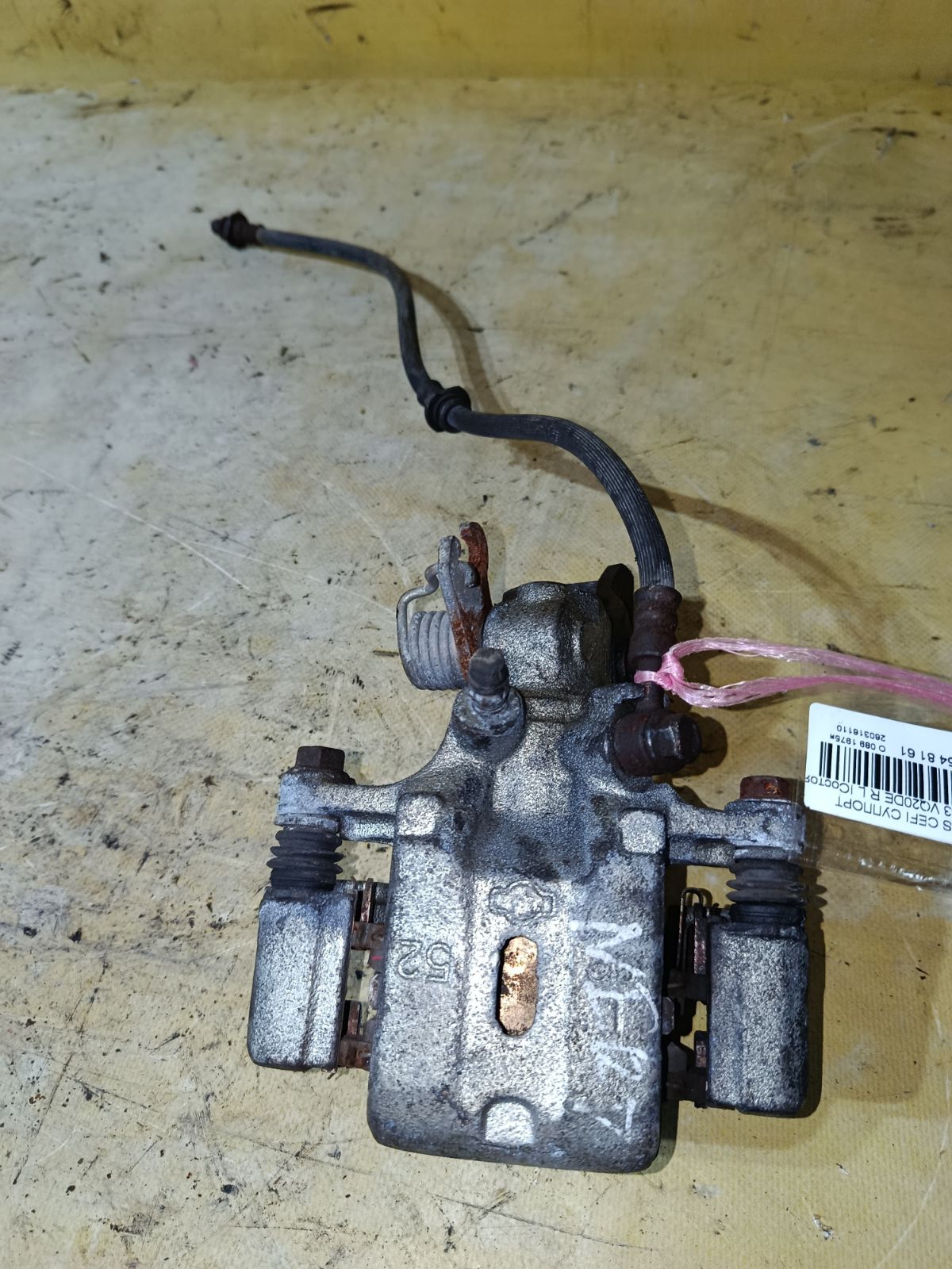 Суппорт на Nissan Cefiro A33 VQ20DE Фото 1