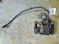 Суппорт на Nissan Cefiro A33 VQ20DE, Заднее Левое расположение