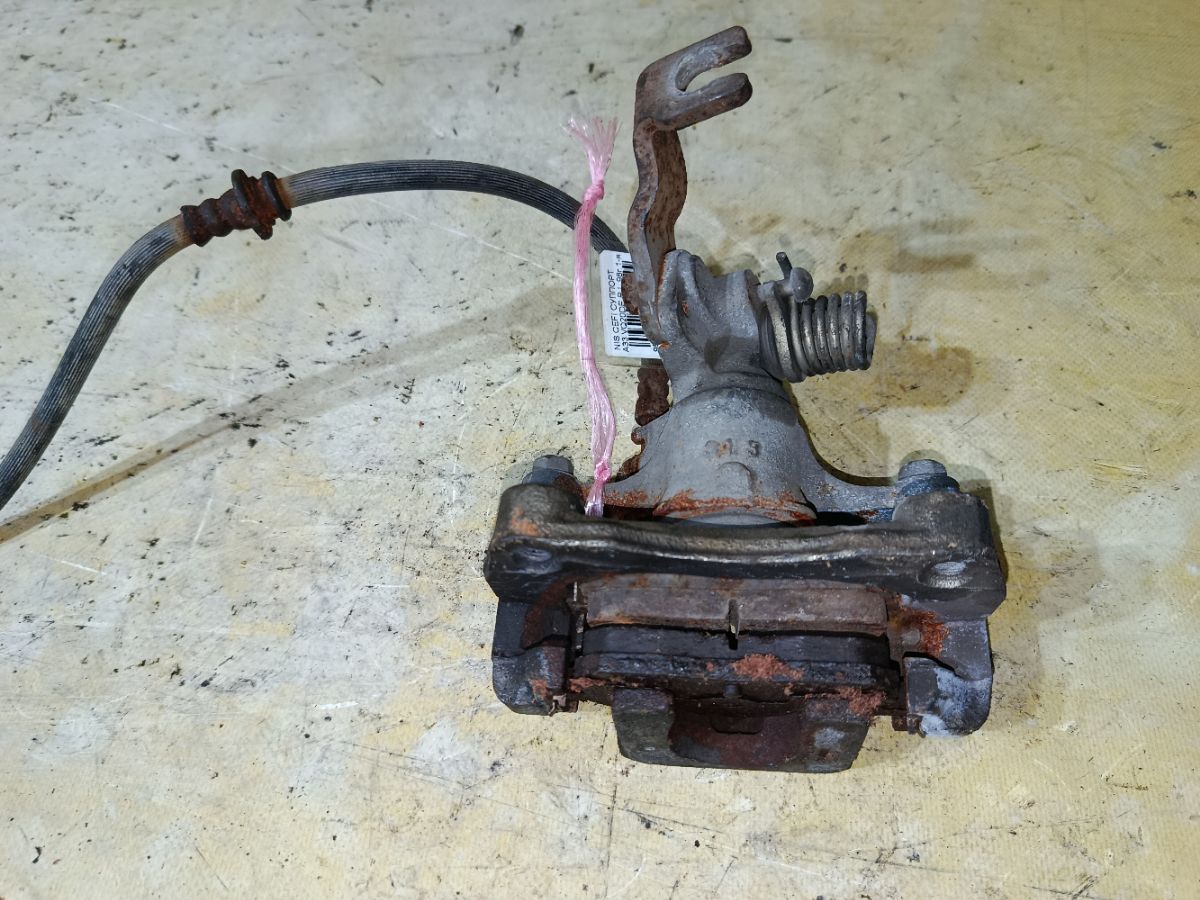 Суппорт на Nissan Cefiro A33 VQ20DE Фото 2