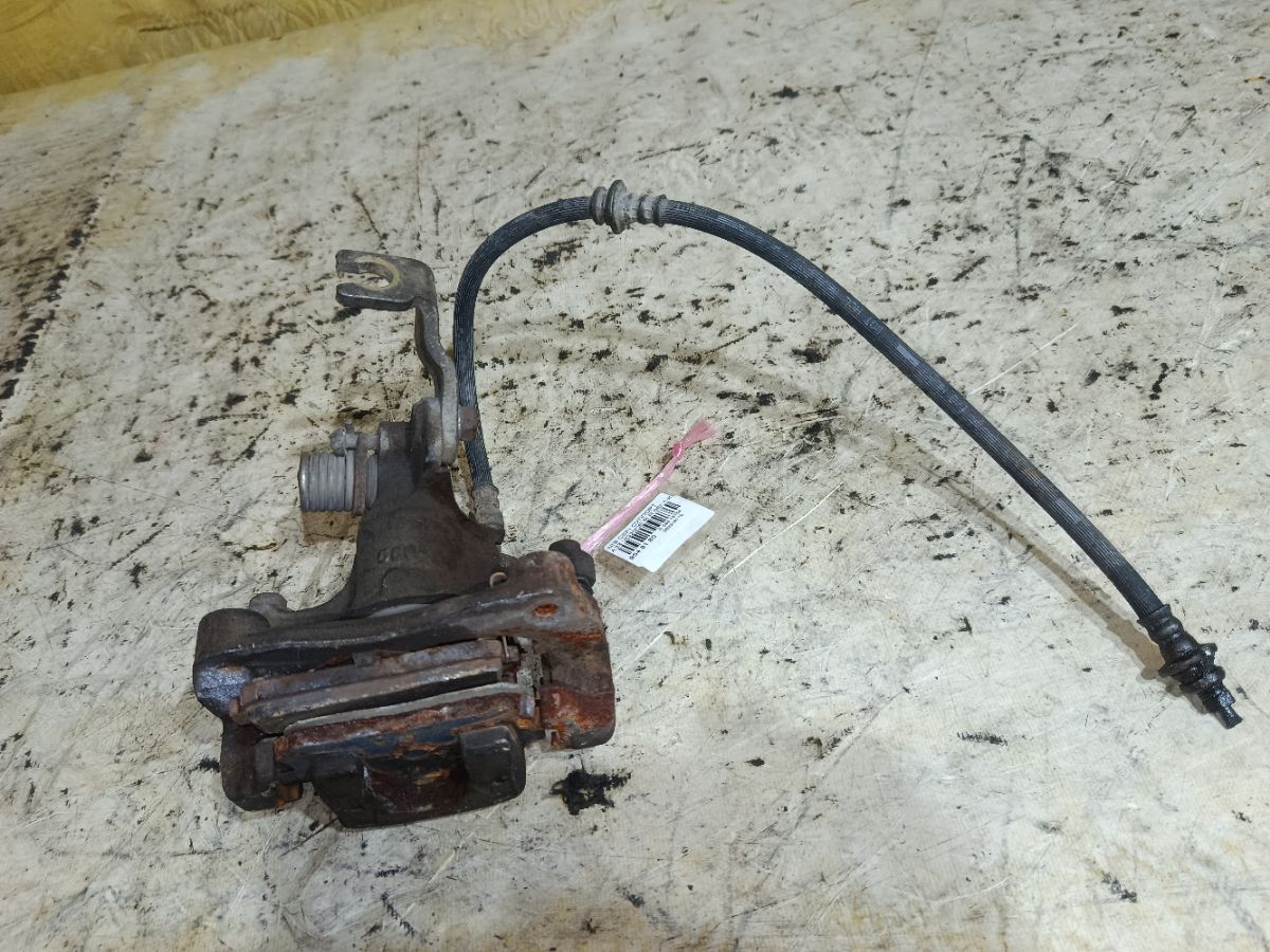 Суппорт на Nissan Cefiro A33 VQ20DE Фото 2