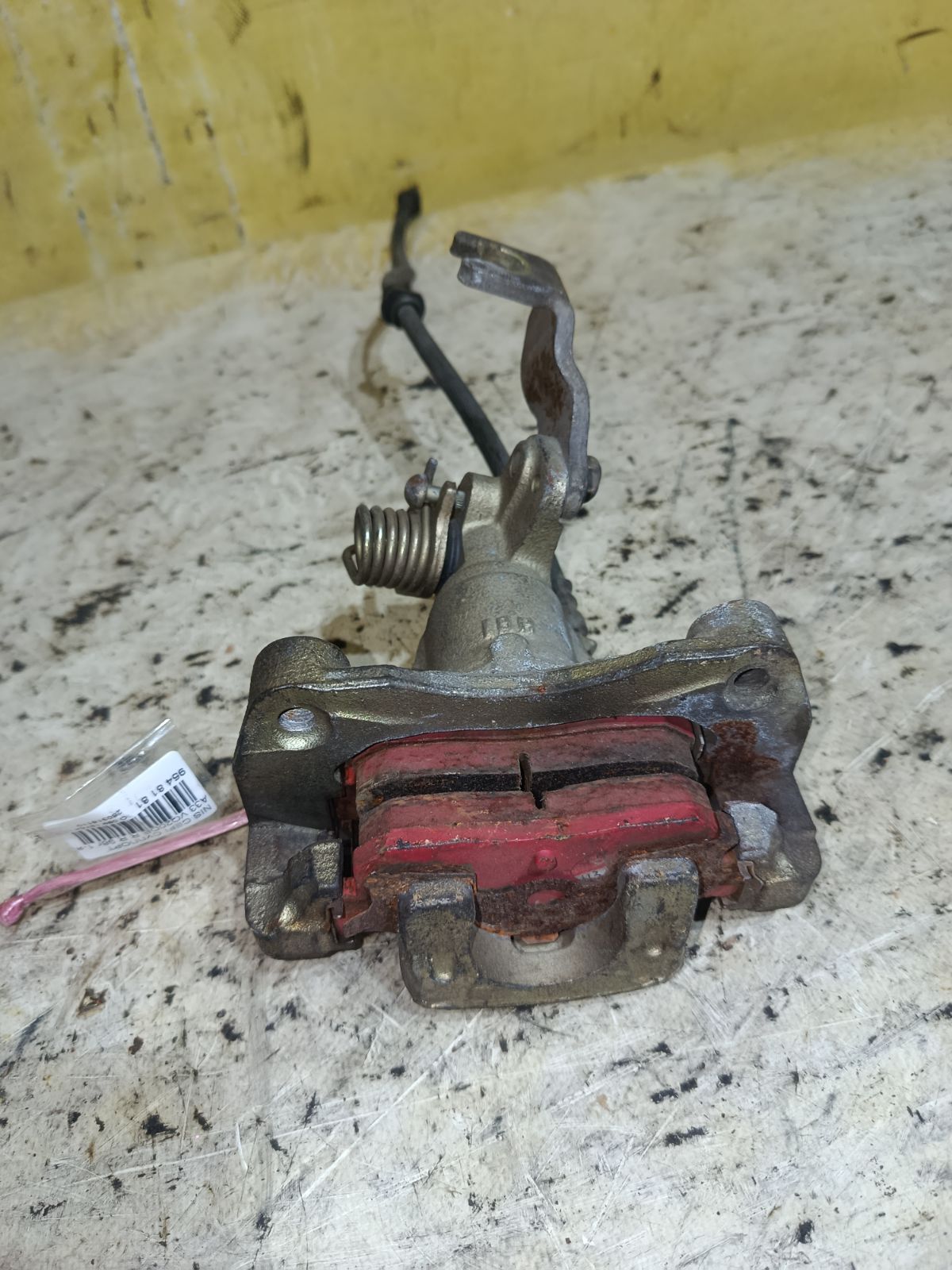 Суппорт на Nissan Cefiro A33 VQ20DE Фото 2