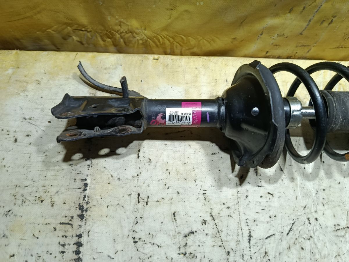 Стойка амортизатора 22-052704, 280 521, 316 339, 32-G30-A, 333258, 333368, 48510-52031, 48510-52033, 48510-52041, 48510-52042, 48510-52043, 48510-52060, 48510-52061, 48510-52062, 48510-52180, 48510-52210, 48510-52211, 48510-52212, 48510-52220, 48510-52221, 48510-52222, 48510-52350, 48510-52351, 48510-59146, 48510-59148, 48510-59156, 48510-59157, 48510-59158, 48510-59175, 48510-59176, 48510-59177, 48510-59265, 48510-59275, 48510-59276, 48510-59277, 48510-59285, 48510-59286, 48510-59287, 48510-59345, 48510-59346, 4851009510, 4851009520, 4851009900, 4851009A04, 4851009A06, 4851009A07, 4851009A20, 485100D010, 485100D020, 485100D040, 485100D080, 485100D100, 485100D110, 485100D150, 485100D160, 4851052013, 4851052014, 4851052030, 4851052032, 4851052034, 4851052040, 4851052044, 4851052050, 4851052052, 4851052063, 4851052121, 4851052122, 4851052170, 4851052213, 4851052223, 4851052231, 4851052232, 4851052233, 4851052352, 4851052360, 4851052361, 4851052362, 4851052370, 4851052371, 4851052400, 4851052401, 4851052420, 4851052630, 4851052640, 4851052650, 4851052660, 4851052670, 4851052710, 4851052780, 4851052A20, 4851059145, 4851059147, 4851059149, 4851059155, 4851059159, 4851059165, 4851059167, 4851059178, 4851059206, 4851059207, 4851059225, 4851059226, 4851059255, 4851059278, 4851059288, 4851059306, 4851059307, 4851059347, 4851059375, 4851059376, 4851059377, 4851059385, 4851059386, 4851059455, 4851059456, 4851059475, CR-049-4165, CR-049F-NCP10, CR8898, SJ-049-4165, ST-049-4165 на Toyota Vitz NCP10 2NZ-FE Фото 4