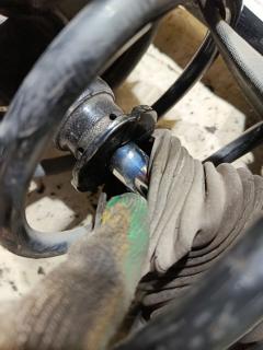 Стойка амортизатора на Nissan Sunny FB15 QG15DE Фото 2