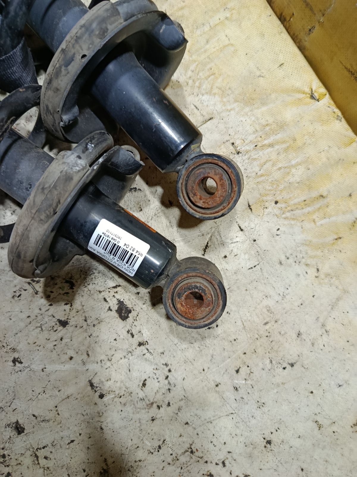 Стойка амортизатора 19-173580, 27-K47-A, 313 769, 341463, 341488, 52610SKNG01, 52611-S9A-A03, 52611-S9A-A12, 52611-S9A-G02, 52611-S9A-N02, 52611-S9A-N03, 52611-S9E-T03, 52611-S9H-K01, 52611S9AA02, 52611S9AG04, 52611S9ET12, 52611SKNG01, 52620-S9A-A4, 52620S9AA03, 52620S9AA04, 52620S9AA12, CR-049-2139, CR-049R-RD4, CR8824, SJ-049-2139, SST0025, ST-049-2139, ST-049R-RD4 на Honda Cr-V RD5 K20A Фото 2