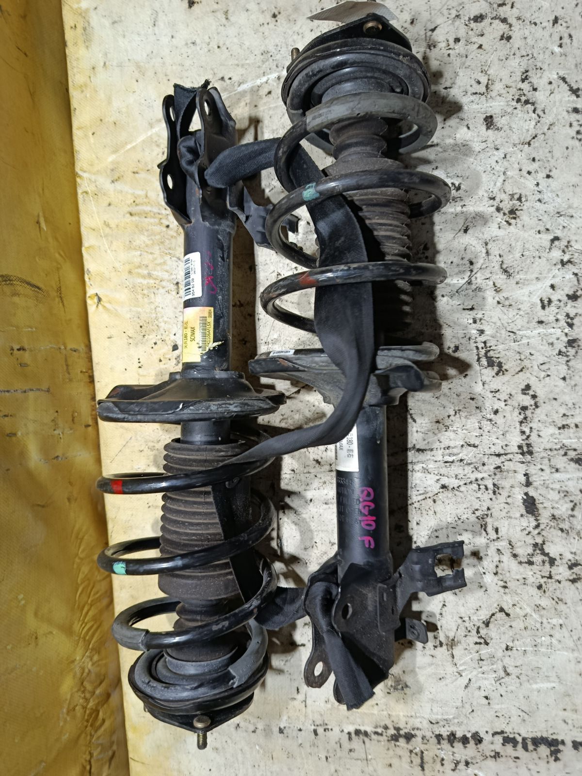 Стойка амортизатора на Nissan Bluebird Sylphy QG10 QG18DE Фото 1