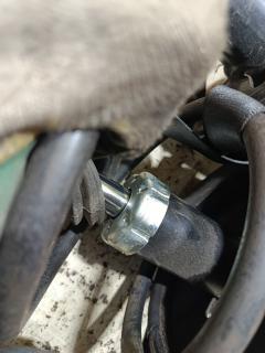 Стойка амортизатора на Mitsubishi Chariot Grandis N84W 4G64 Фото 4