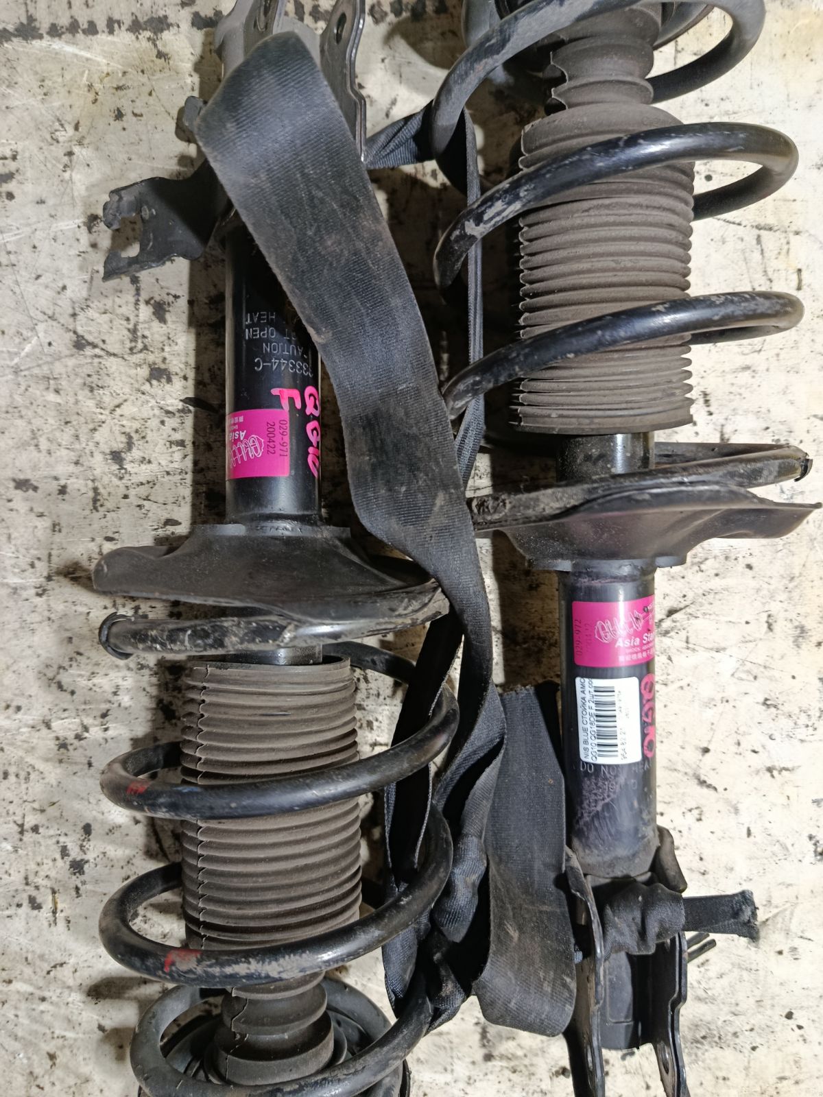 Стойка амортизатора на Nissan Bluebird Sylphy QG10 QG18DE Фото 7