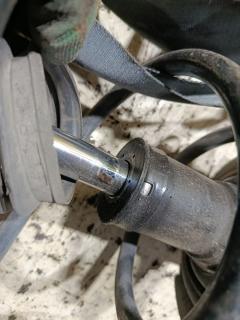 Стойка амортизатора E18134700AB, E18134900AB на Mazda Tribute EP3W L3 Фото 4