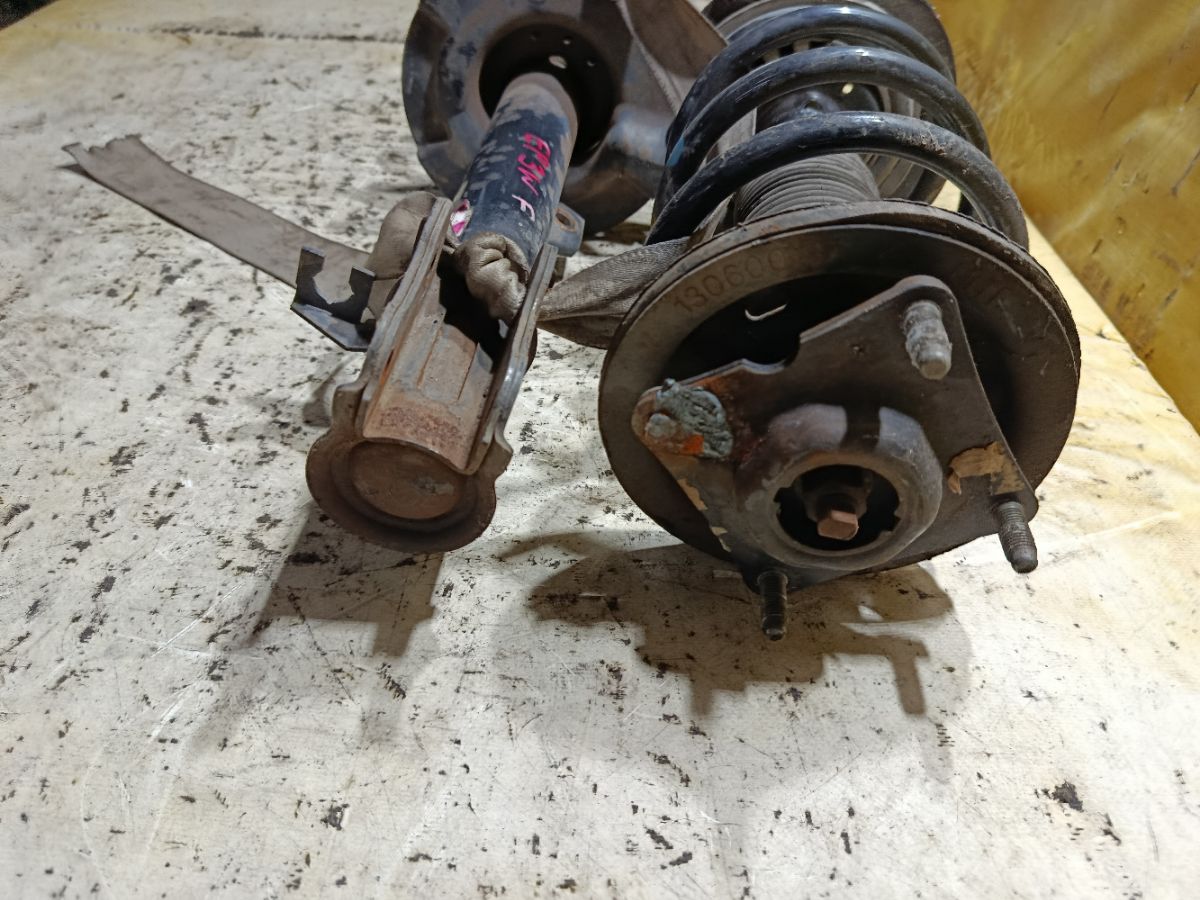 Стойка амортизатора на Mazda Tribute EP3W L3 Фото 3