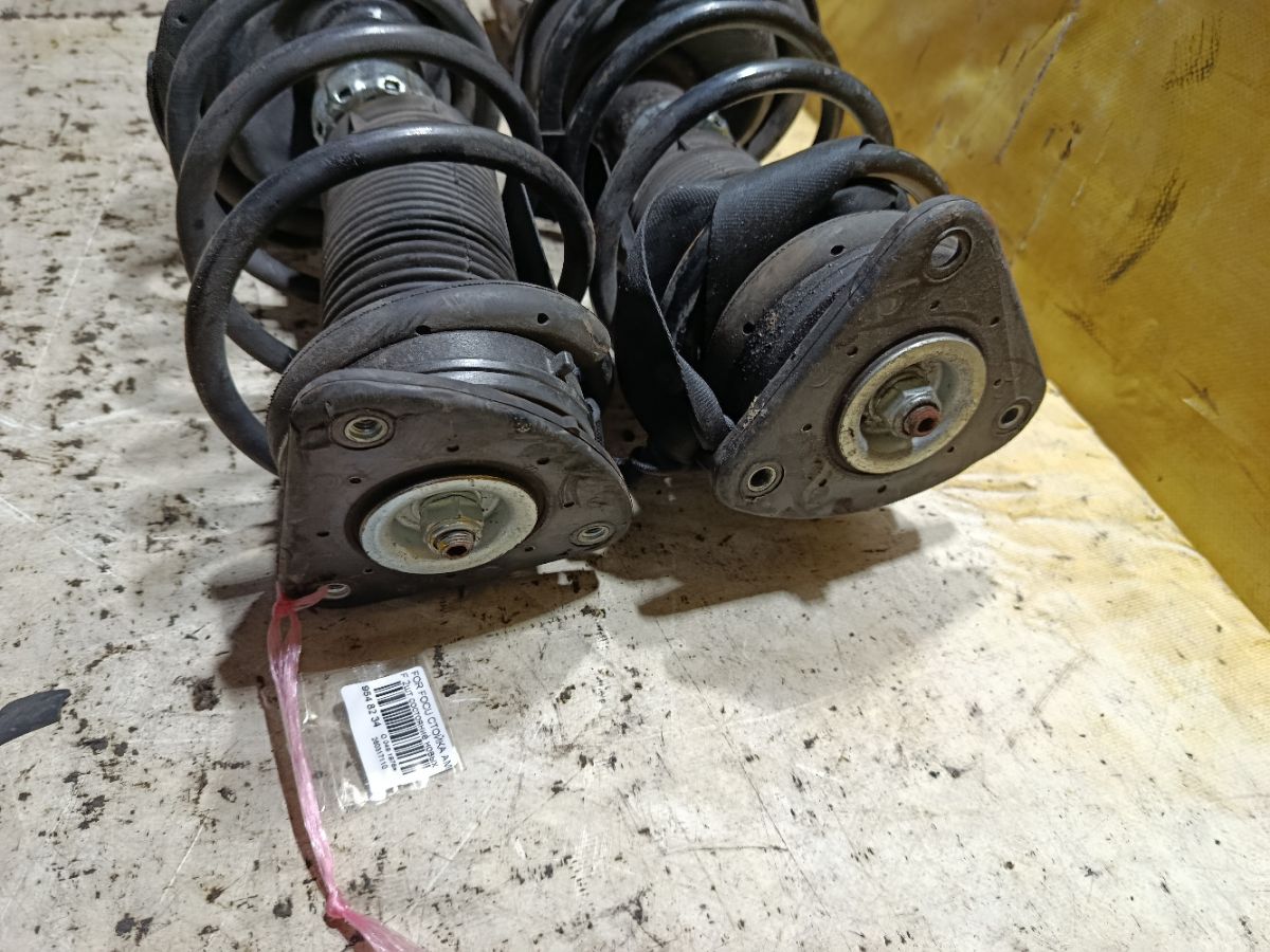 Стойка амортизатора на Ford Focus 2 Фото 4