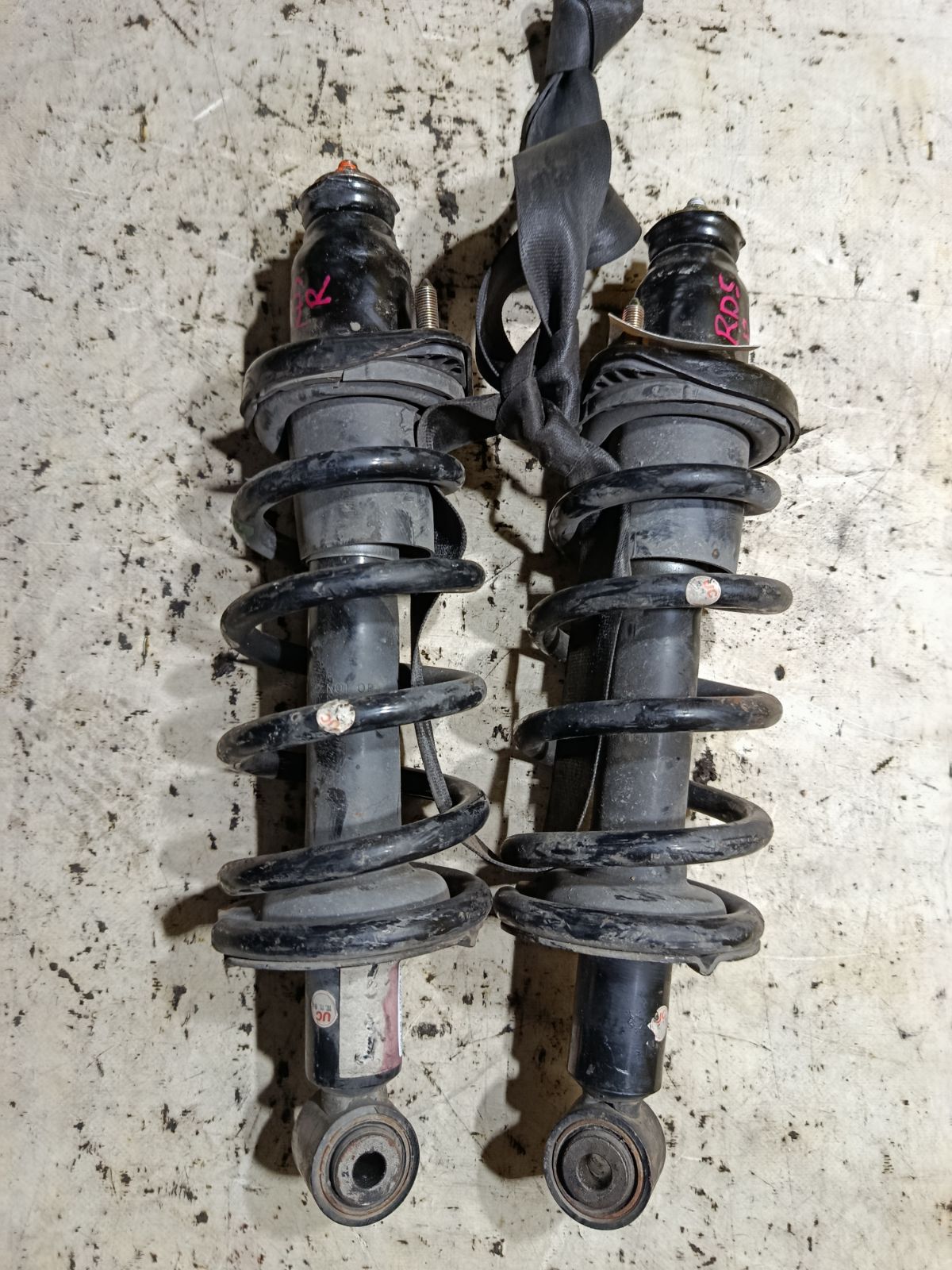 Стойка амортизатора 19-173580, 27-K47-A, 313 769, 341463, 341488, 52610SKNG01, 52611-S9A-A03, 52611-S9A-A12, 52611-S9A-G02, 52611-S9A-N02, 52611-S9A-N03, 52611-S9E-T03, 52611-S9H-K01, 52611S9AA02, 52611S9AG04, 52611S9ET12, 52611SKNG01, 52620-S9A-A4, 52620S9AA03, 52620S9AA04, 52620S9AA12, CR-049-2139, CR-049R-RD4, CR8824, SJ-049-2139, SST0025, ST-049-2139, ST-049R-RD4 на Honda Cr-V RD5 K20A Фото 1