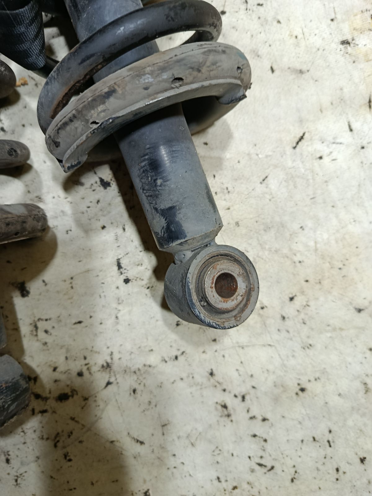 Стойка амортизатора 19-173580, 27-K47-A, 313 769, 341463, 341488, 52610SKNG01, 52611-S9A-A03, 52611-S9A-A12, 52611-S9A-G02, 52611-S9A-N02, 52611-S9A-N03, 52611-S9E-T03, 52611-S9H-K01, 52611S9AA02, 52611S9AG04, 52611S9ET12, 52611SKNG01, 52620-S9A-A4, 52620S9AA03, 52620S9AA04, 52620S9AA12, CR-049-2139, CR-049R-RD4, CR8824, SJ-049-2139, SST0025, ST-049-2139, ST-049R-RD4 на Honda Cr-V RD5 K20A Фото 2