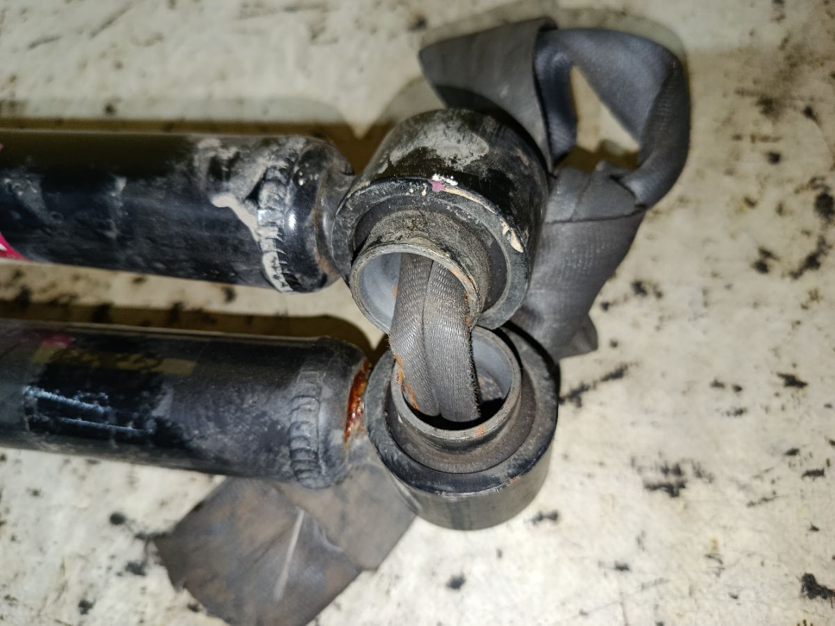 Амортизатор 343422, 56210-4N003, 56210-4N011, 56210-4N012, 56210-4N025, 56210-4N027, 56210-4N085, 56210-4N086, 56210-CX000, 56210-CX025, CR-003R-C24, SJ-003R-C24, ST-003R-C24 на Nissan Serena TC24 Фото 2