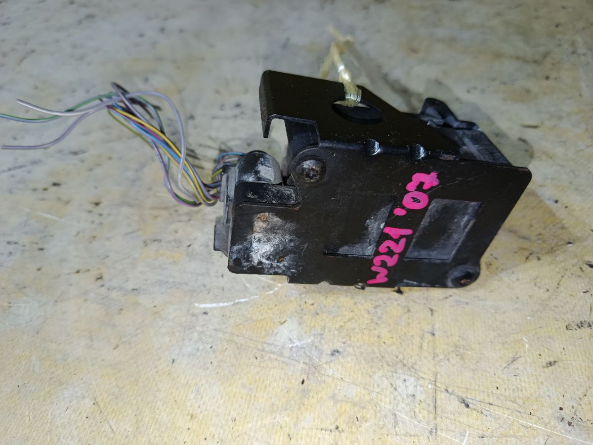 Компрессор подвески A2513200053 на Mercedes-Benz S-Class W221.173 Фото 2