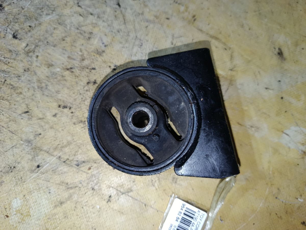 Подушка двигателя на Toyota Corona AT190 4A-FE Фото 1
