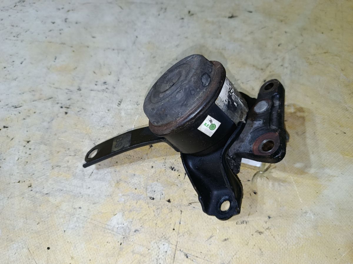 Подушка двигателя на Toyota Corona Premio ST210 3S-FE Фото 1