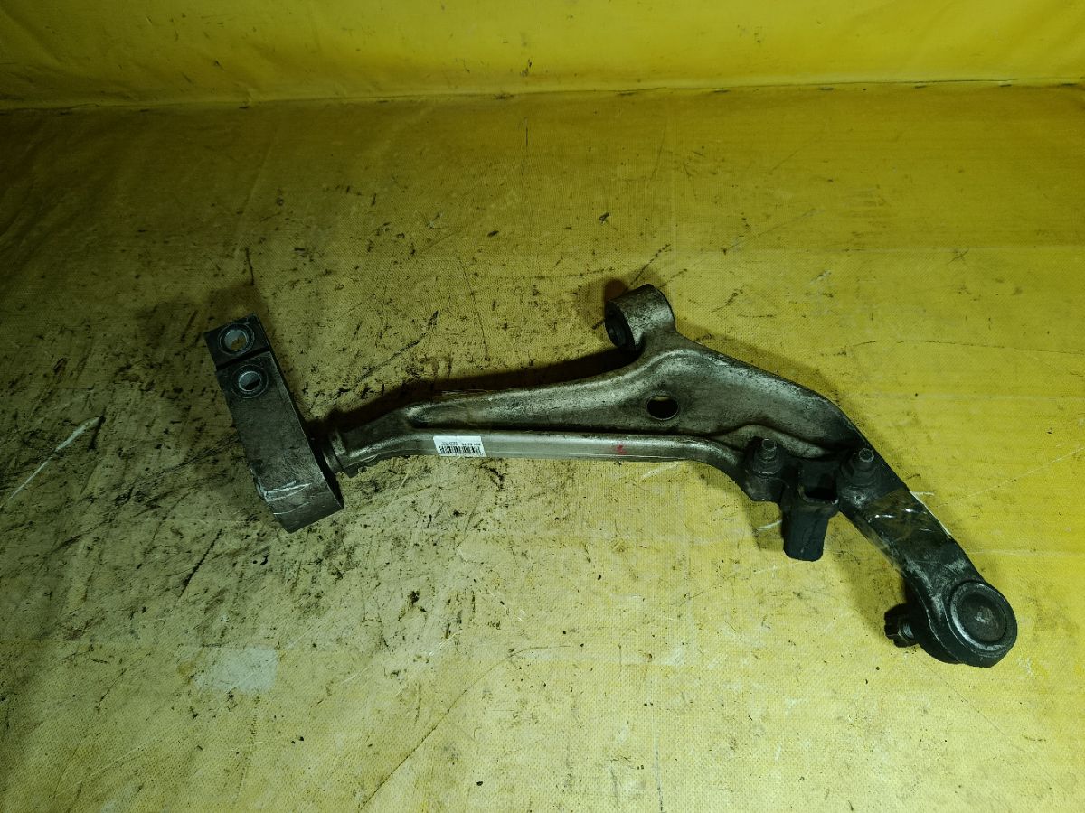 Рычаг 54501-8H310, SH-49086, UQ-075-4728, UQ-075FL-NT30 на Nissan X-Trail NT30 QR20DE Фото 2