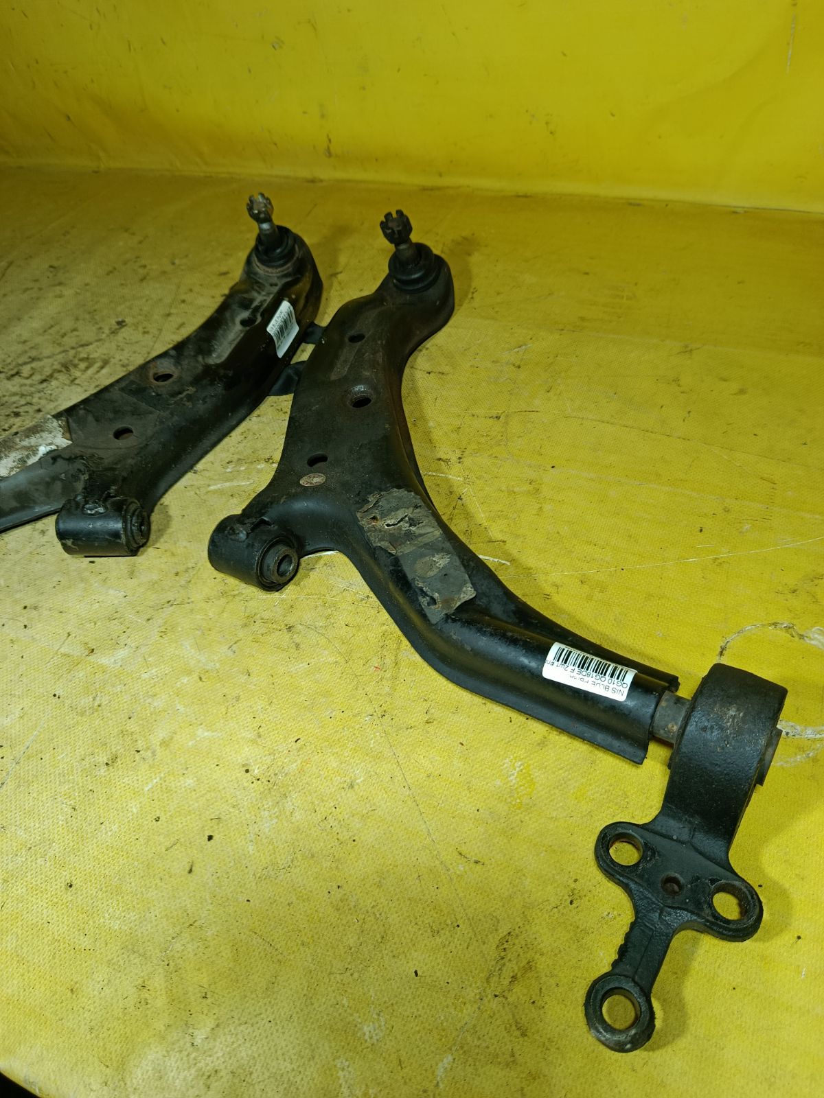 Рычаг на Nissan Bluebird Sylphy QG10 QG18DE Фото 3