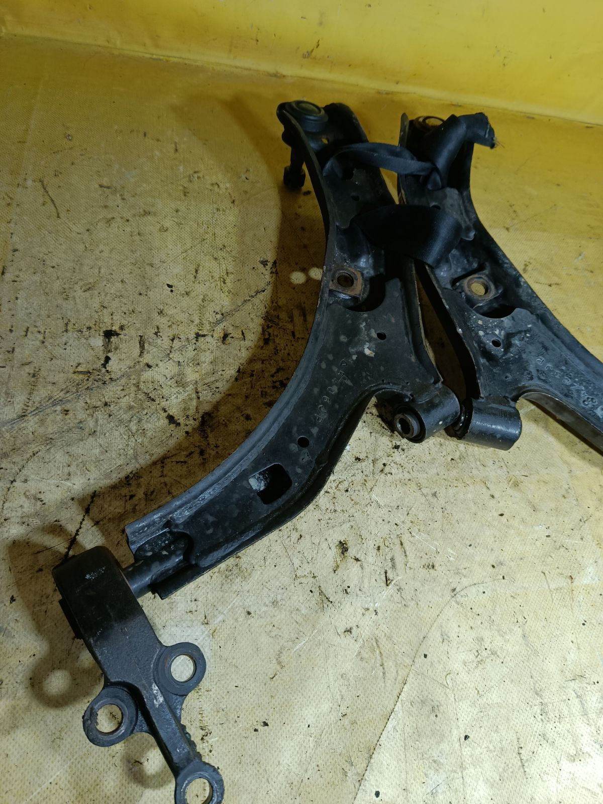 Рычаг на Nissan Bluebird Sylphy QG10 QG18DE Фото 6